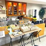 Business Inn Sennichimae Hotel